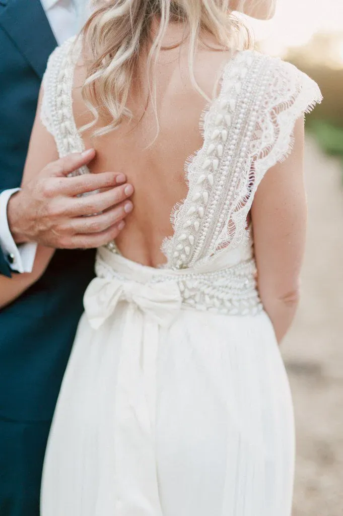 Kateprom Romantic Wedding Dresses Modest Deep V neck Straps Modest Beach Open Back Bridal Gowns KPW0716