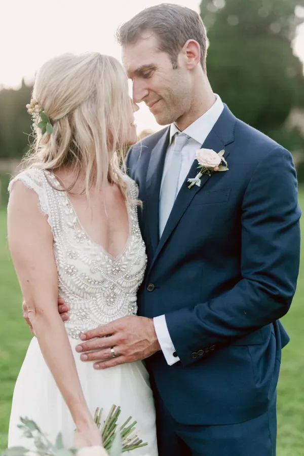 Kateprom Romantic Wedding Dresses Modest Deep V neck Straps Modest Beach Open Back Bridal Gowns KPW0716