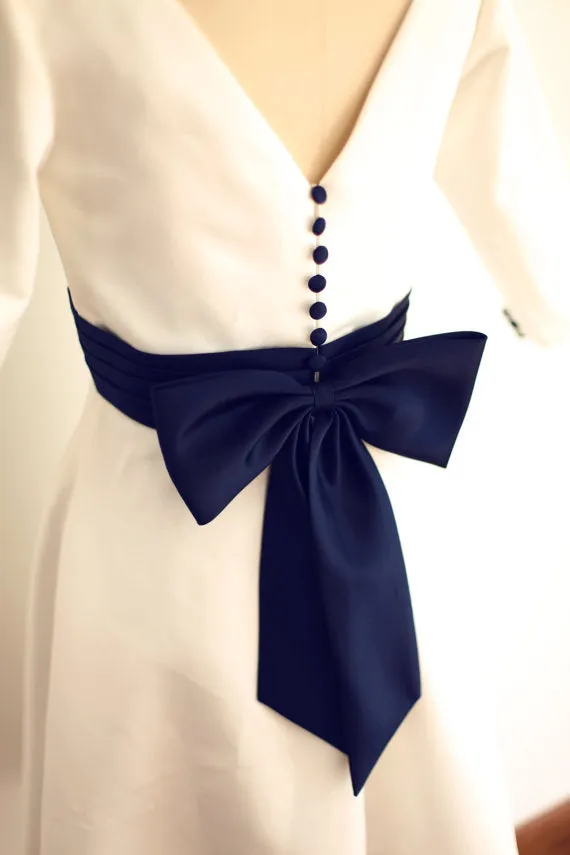 Knee Length Long Sleeve Vintage Wedding Dress