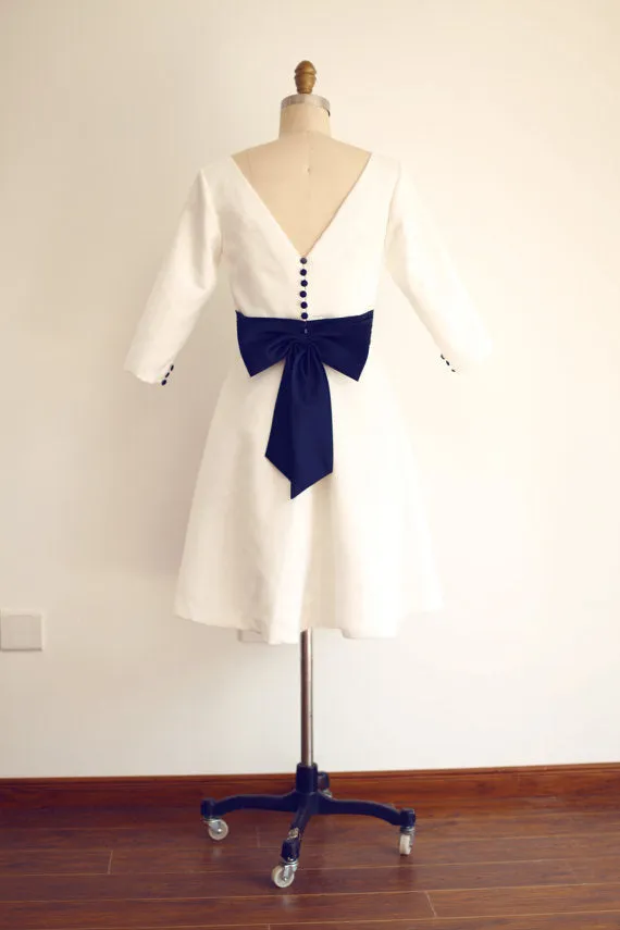 Knee Length Long Sleeve Vintage Wedding Dress