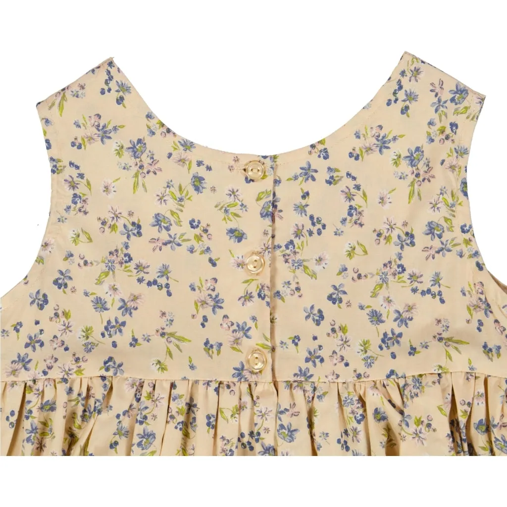 Pinafore Wrinkles
