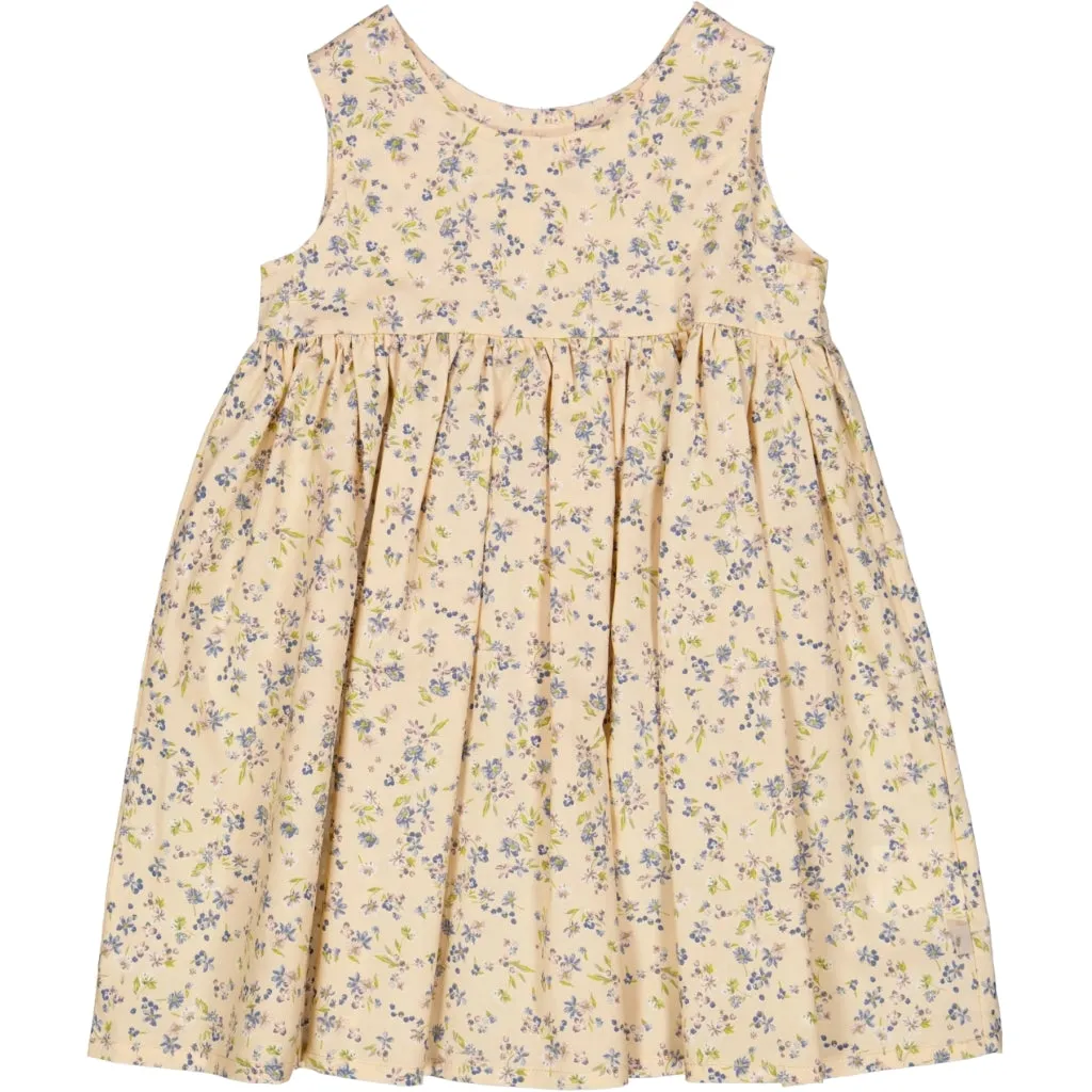 Pinafore Wrinkles