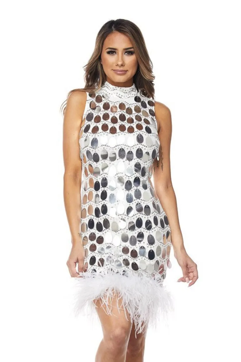 Sleeveless high neck dress with feather bottom - Rosegold